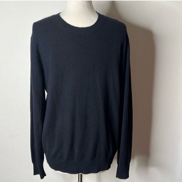 Club Monaco Black Cashmere Crewneck Sweater - Picture 2 of 6